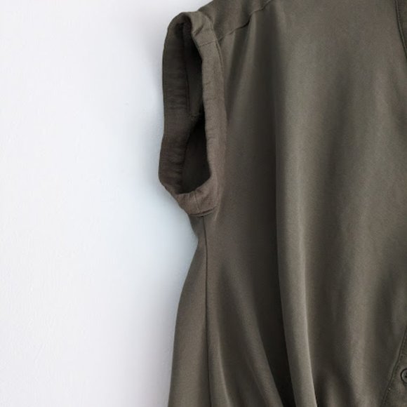 Chelsea 28 Olive Green Twist Bottom Blouse Size XXS - Picture 6 of 8